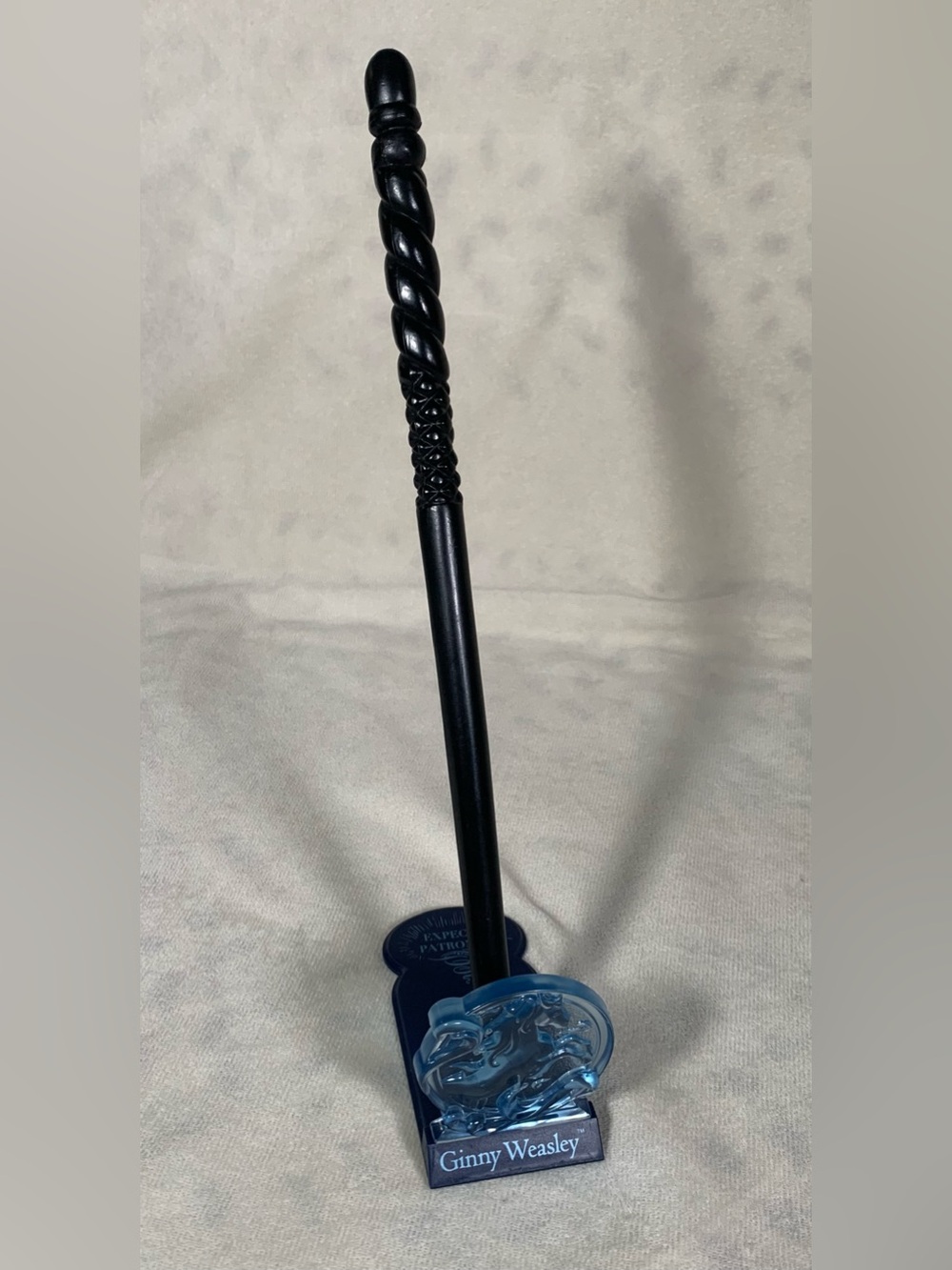 Harry Potter Bundle Figure 9 3/4 Sign Cook Book Ginny’s Wand - Picture 12 of 16